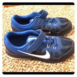 Preschool boys size 1.5 Nike’s